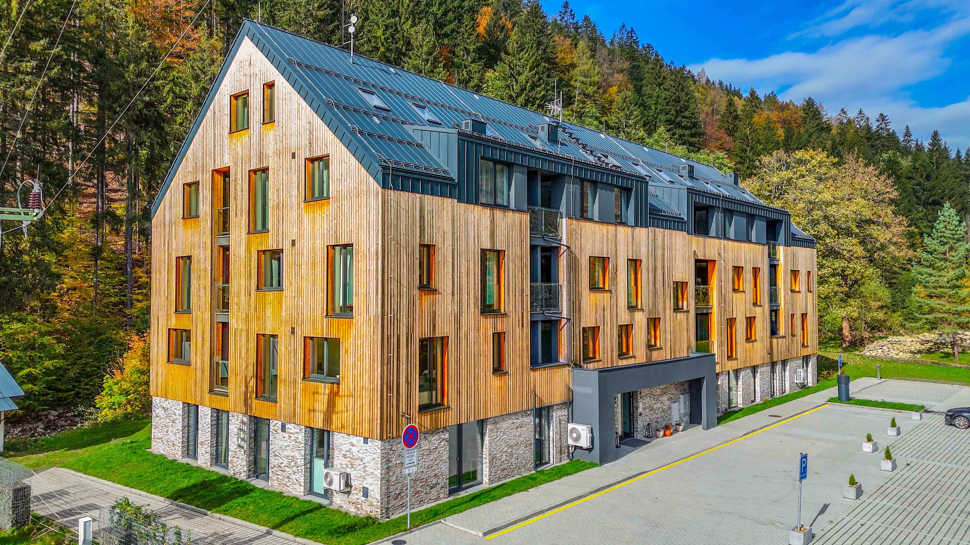 Luxusní nemovitost JCL Real Estate